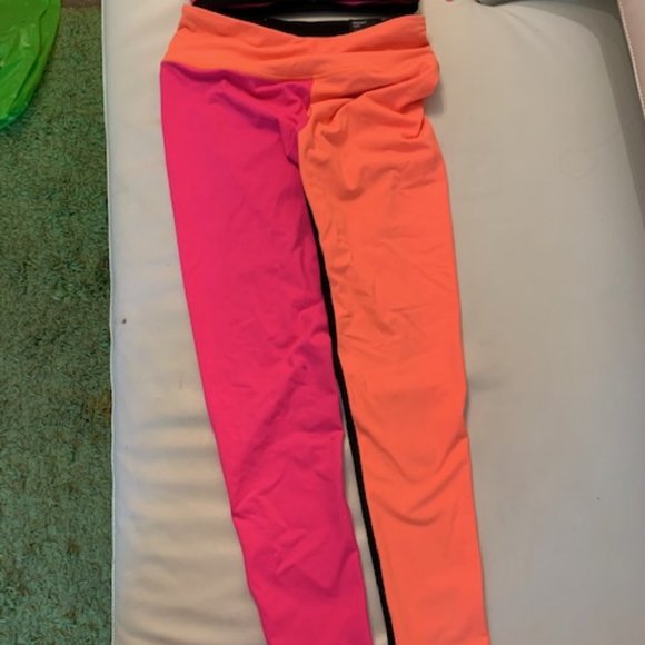 Victoria's Secret Yoga/Workout 2 Piece Set - NEW - Picture 7 of 7